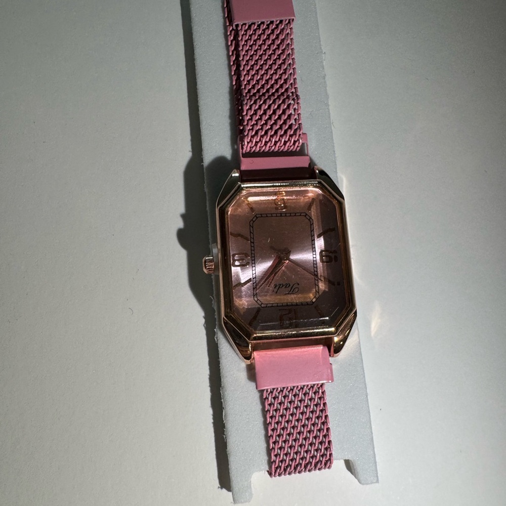 Pink Mesh Strap Watch